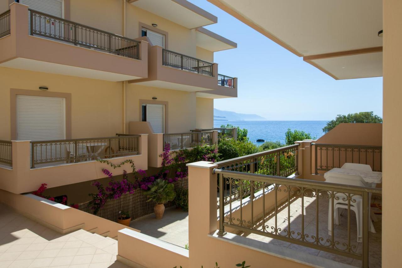 Joanna'S Place Palaiochora Ngoại thất bức ảnh