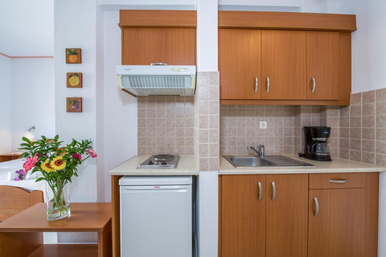 Joanna'S Place Palaiochora Ngoại thất bức ảnh