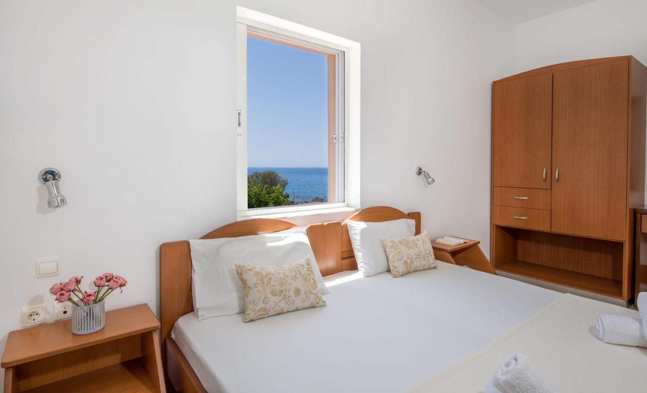 Joanna'S Place Palaiochora Ngoại thất bức ảnh